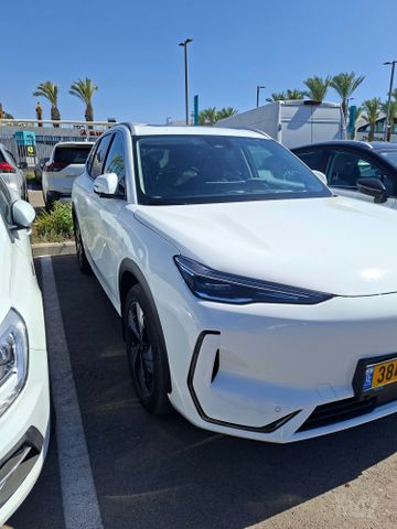 ג׳ילי גלקסי E5