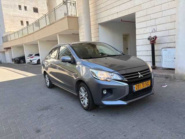 מיצובישי אטראז'
