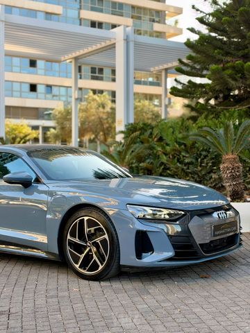 אאודי E-tron GT