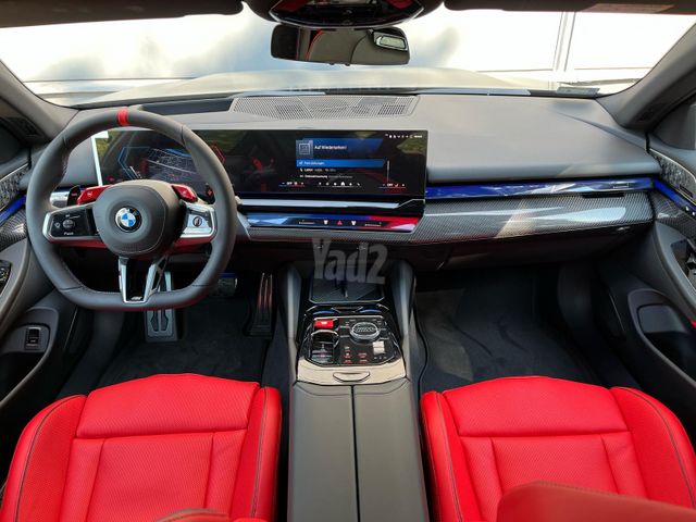 ב מ וו M5