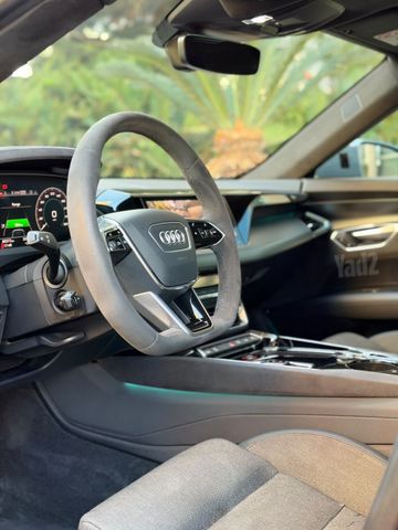 אאודי E-tron GT