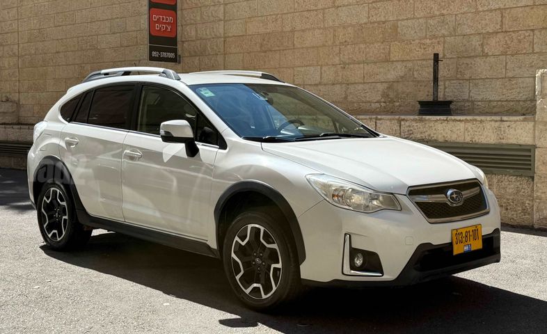 מודעת רכב סובארו XV