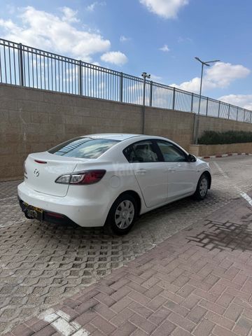 מאזדה 3