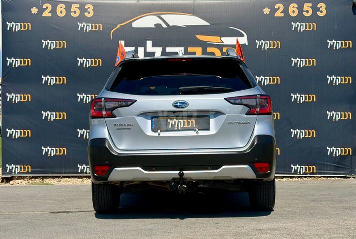 סובארו אאוטבק