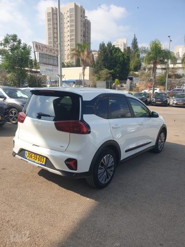 קיה נירו פלוס