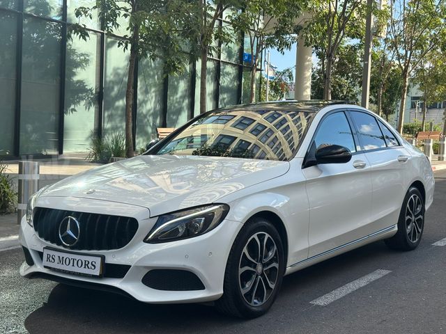 מודעת רכב מרצדס-בנץ C-class