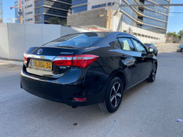 טויוטה קורולה