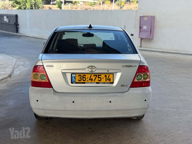 טויוטה קורולה