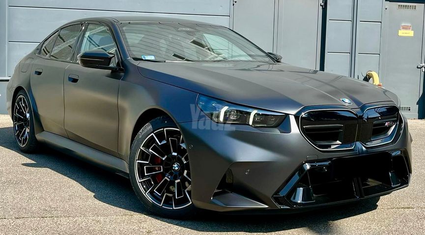 ב מ וו M5