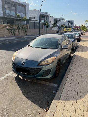 מודעת רכב מאזדה 3