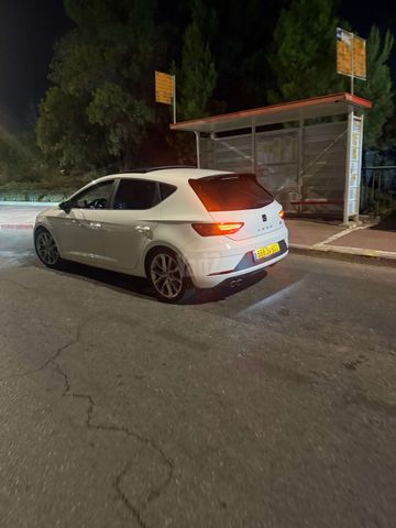 סיאט לאון