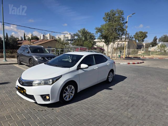 טויוטה קורולה