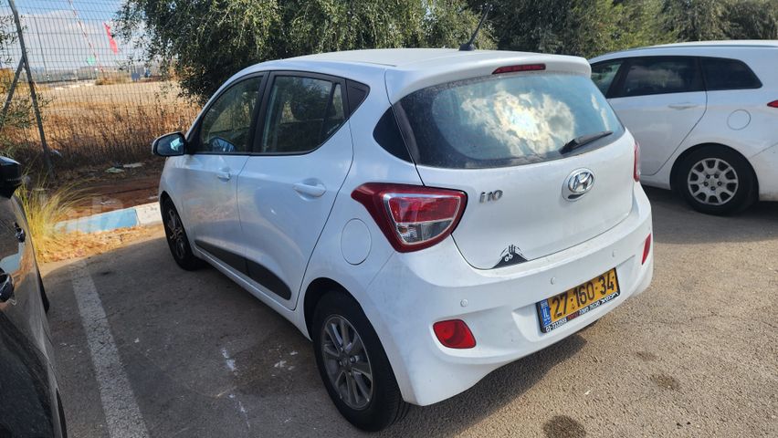 יונדאי i10