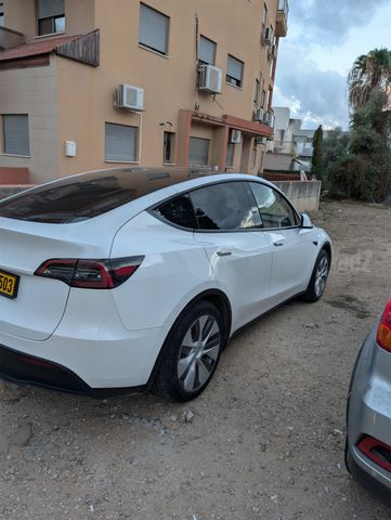 טסלה מודל Y