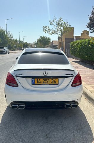 מודעת רכב מרצדס-בנץ C-class