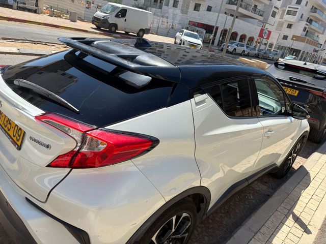 טויוטה C-HR