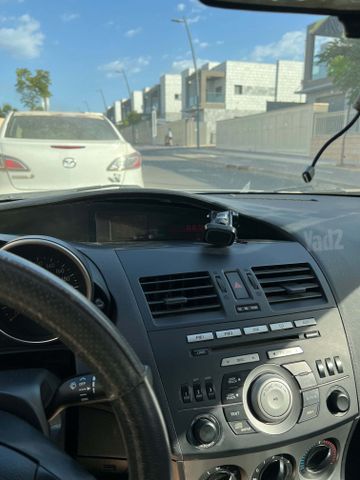 מאזדה 3