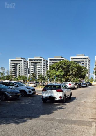 קיה נירו