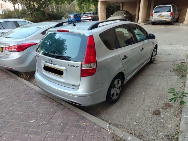 יונדאי i30