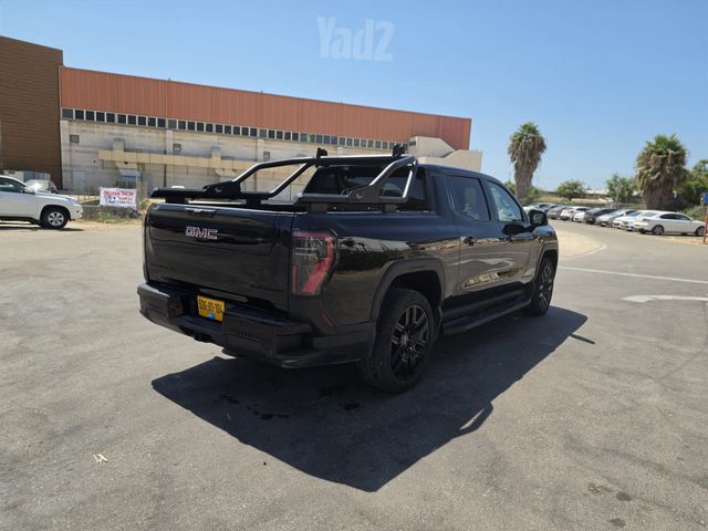 ג'י.אם.סי סיירה EV