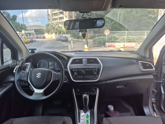 מודעת רכב סוזוקי קרוסאובר
