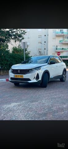 פיג'ו 3008