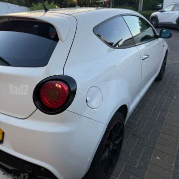 אלפא רומיאו מיטו
