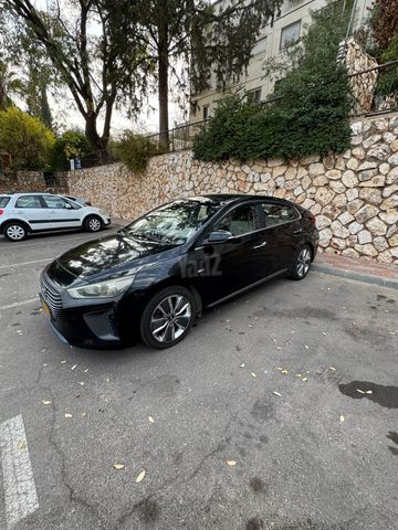 יונדאי איוניק