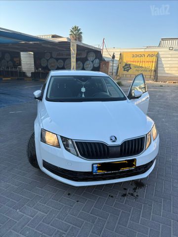 סקודה אוקטביה