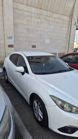 מאזדה 3