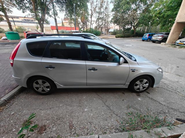 יונדאי i30