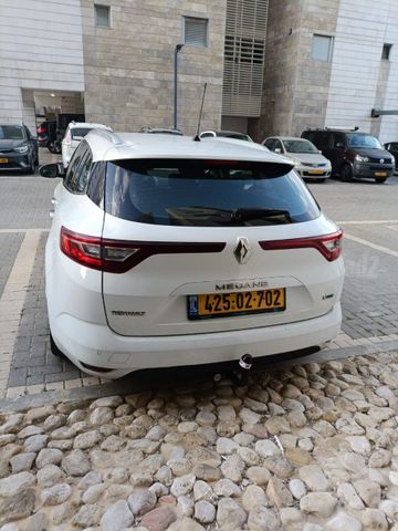 רנו מגאן
