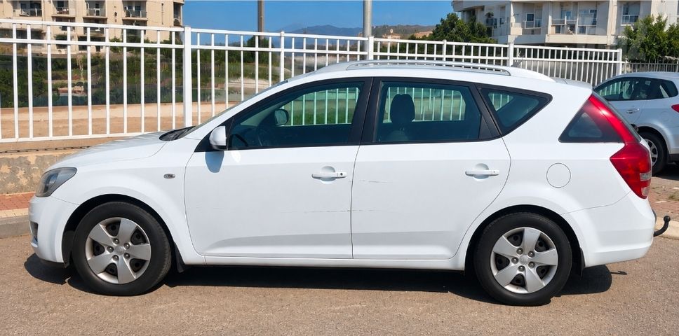 סיד LX אוט׳ בנזין סטיישן / טורר 1.6 (126 כ״ס)