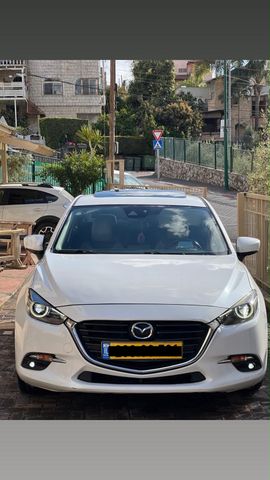 מאזדה 3