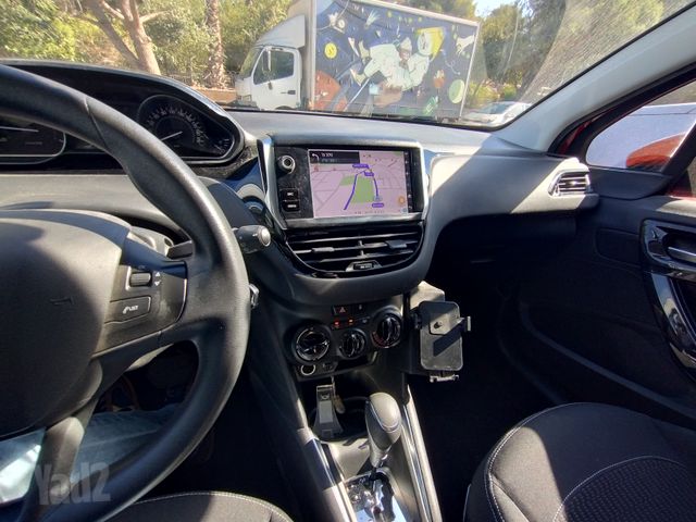 מודעת רכב פיג'ו 208