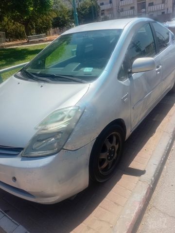 פריוס GLI היברידי אוט׳ 1.5 (76 כ״ס)