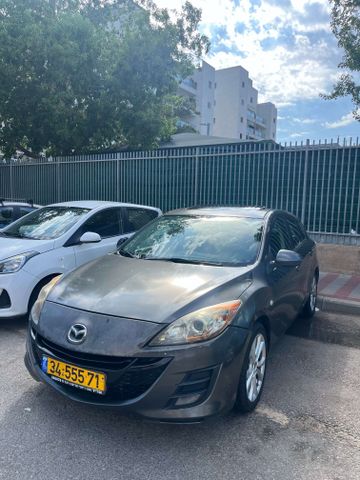 מודעת רכב מאזדה 3