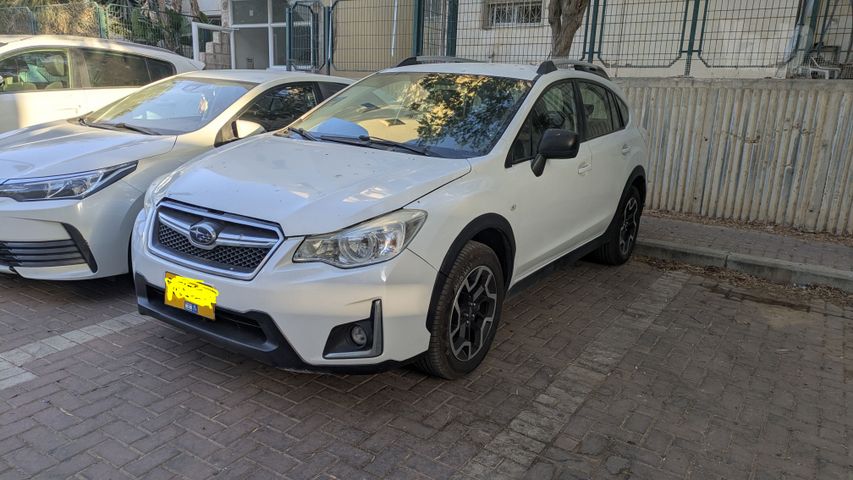מודעת רכב סובארו XV
