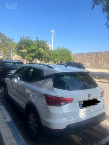 מודעת רכב סיאט ארונה