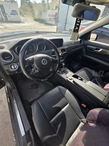 מודעת רכב מרצדס-בנץ C-class