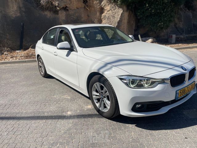 מודעת רכב ב מ וו סדרה 3