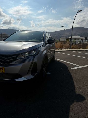 פיג'ו 3008
