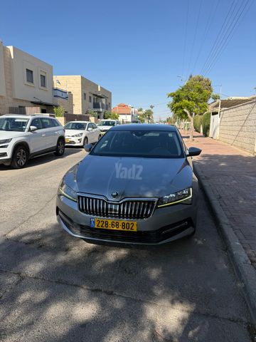 מודעת רכב סקודה סופרב
