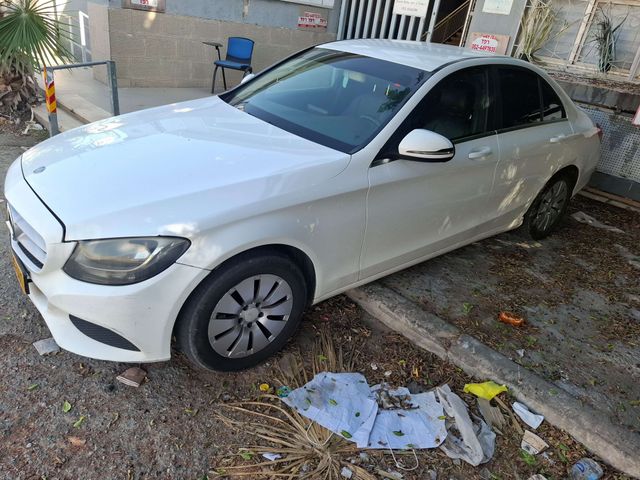 מרצדס-בנץ C-class