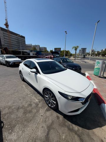 מודעת רכב מאזדה 3