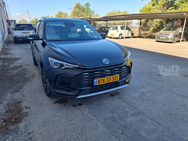 אם ג'י ZS