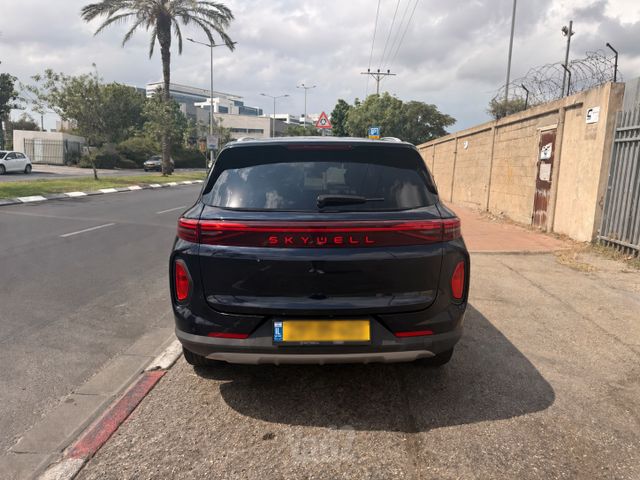 סקייוול ET5