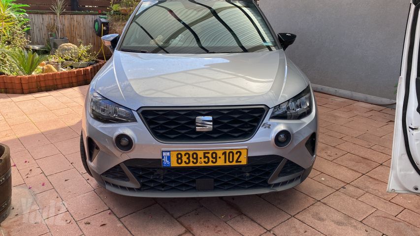 מודעת רכב סיאט ארונה