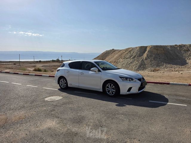 לקסוס CT