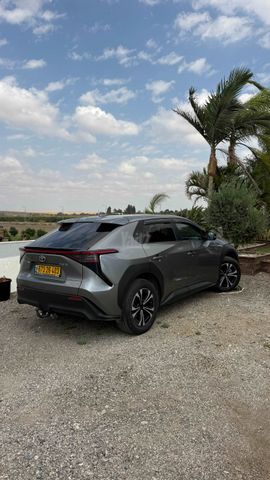 טויוטה bZ4X